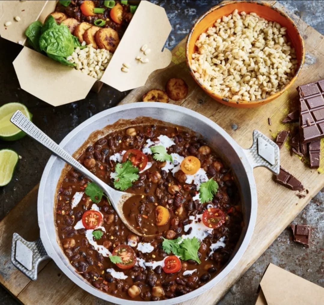 Ragoût de haricots noirs avec trempette à la citrouille