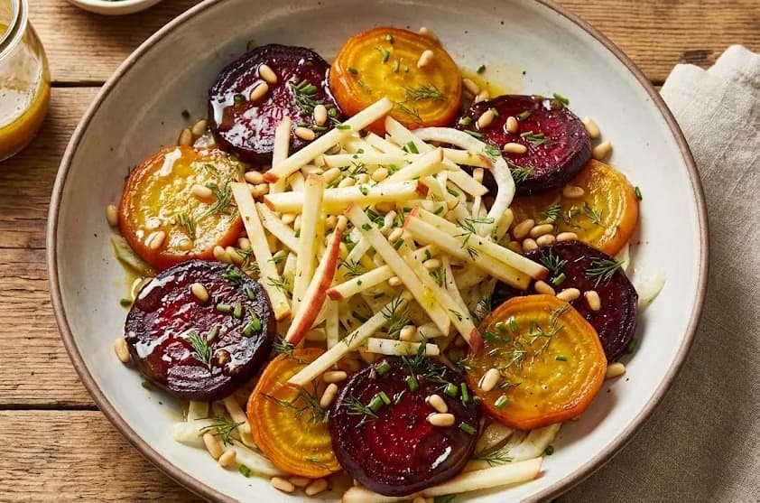 Salade de betteraves, pommes et fenouil